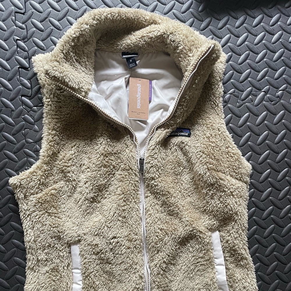 Nwt Patagonia vest. Womens size medium